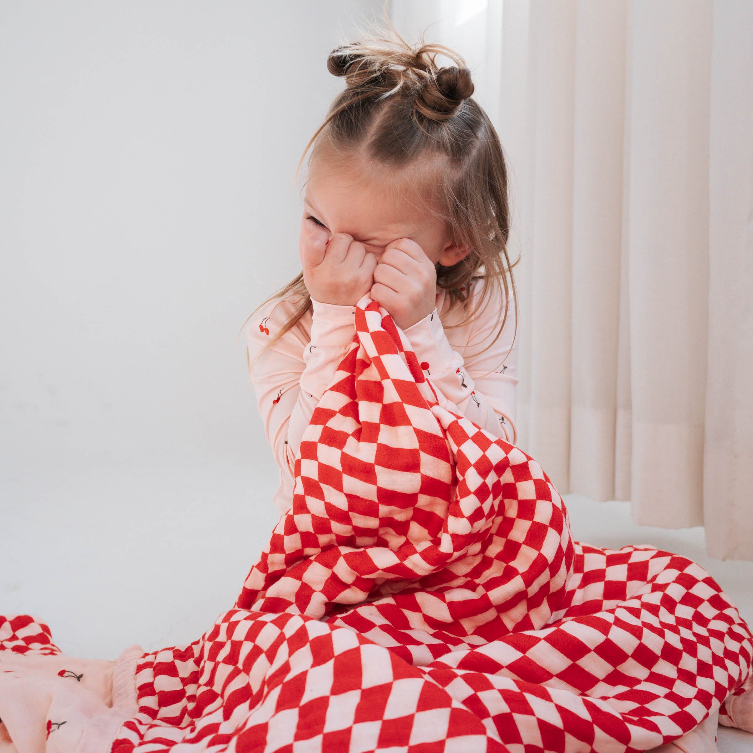 Cherry | Reversible Muslin Quilt