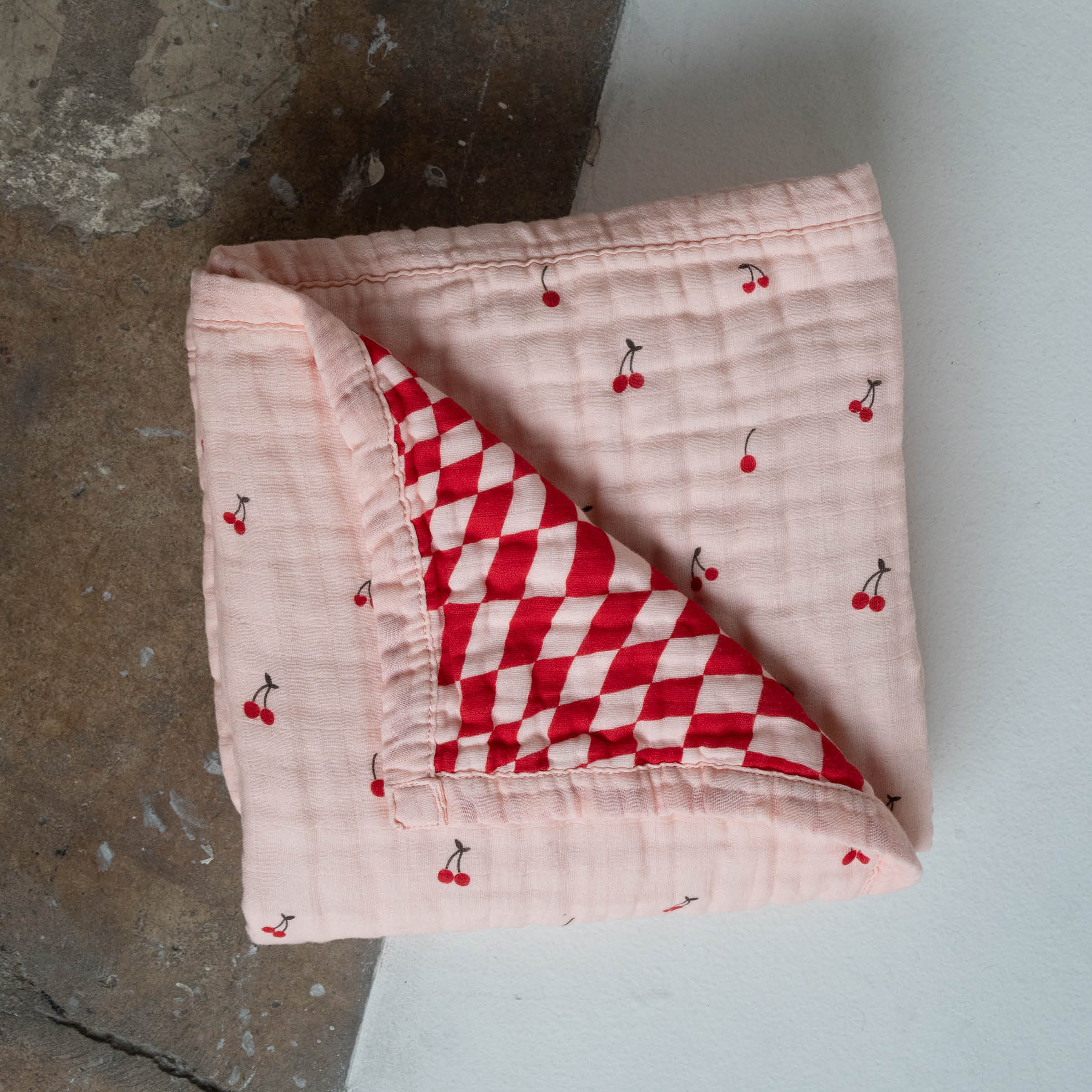 Cherry | Reversible Muslin Quilt