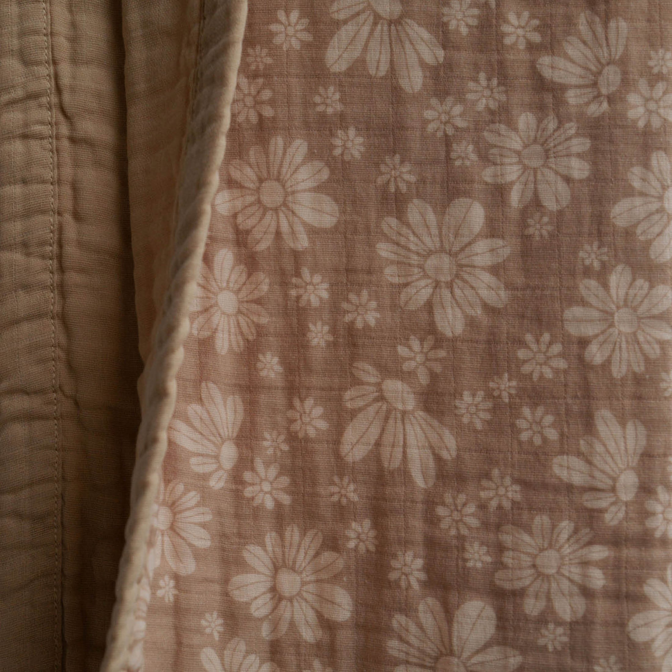 Retro Floral | Reversible Muslin Quilt