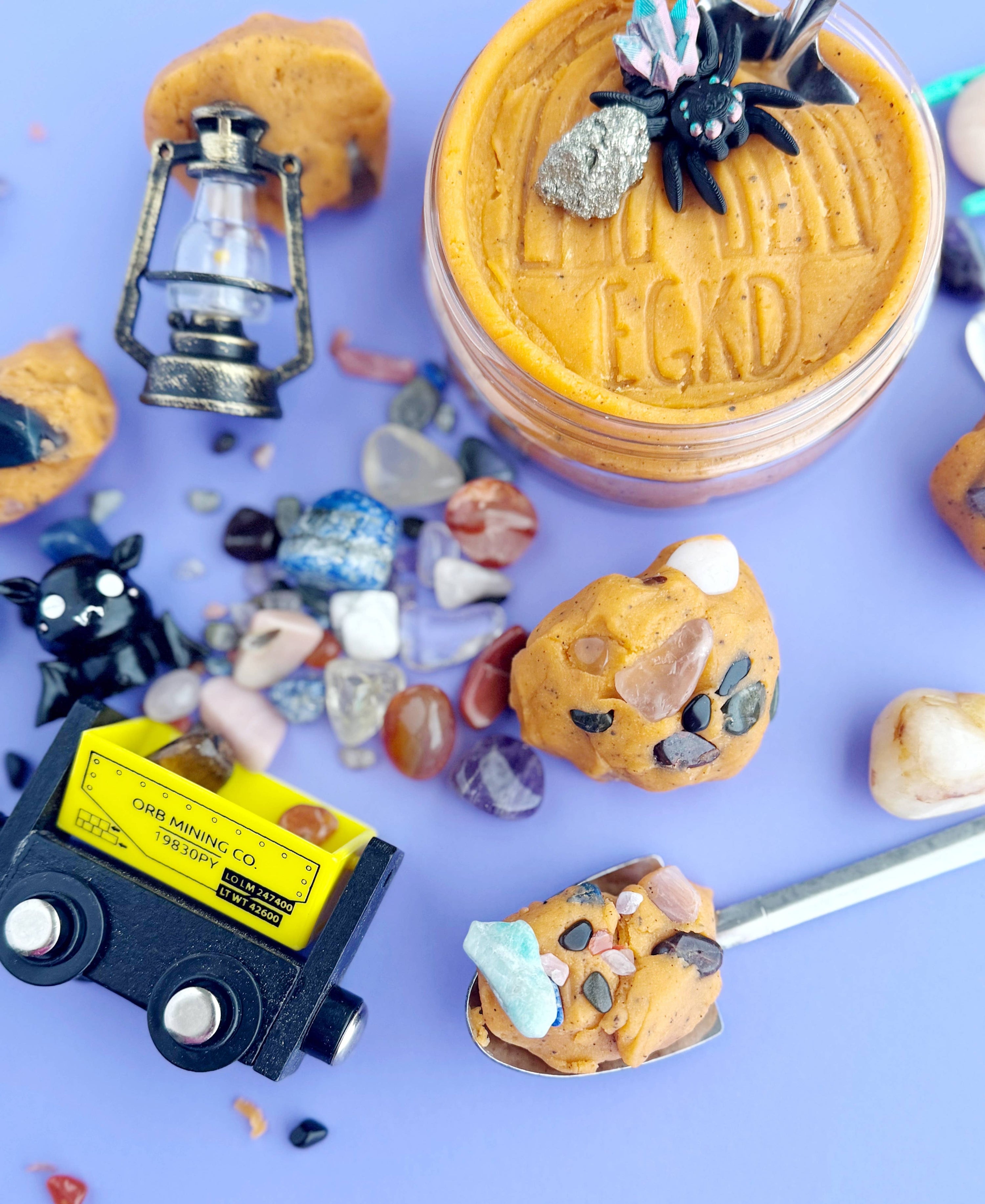 Earth Grown KidDoughs (KidDoughs by EGKD) - Crystal Cavern KidDough Play Kit featuring Wigglitz