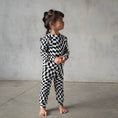 Load image into Gallery viewer, B&W Wavy Checker | Bamboo Two Piece Set
