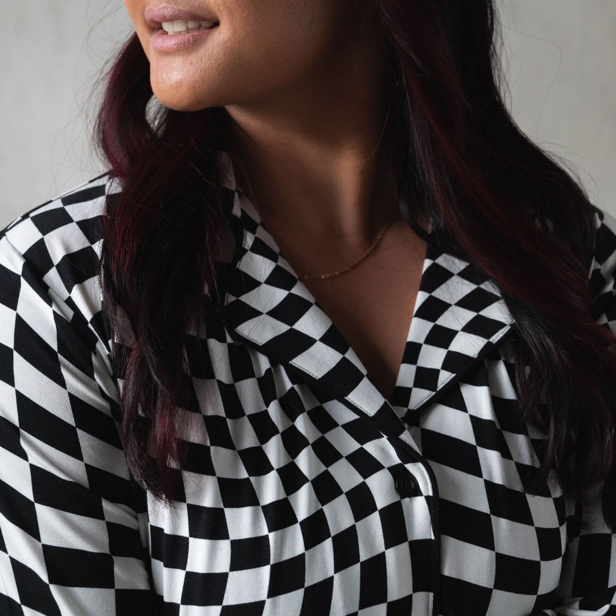 B&W Wavy Checker | Women's Flare Set (Long Sleeve)