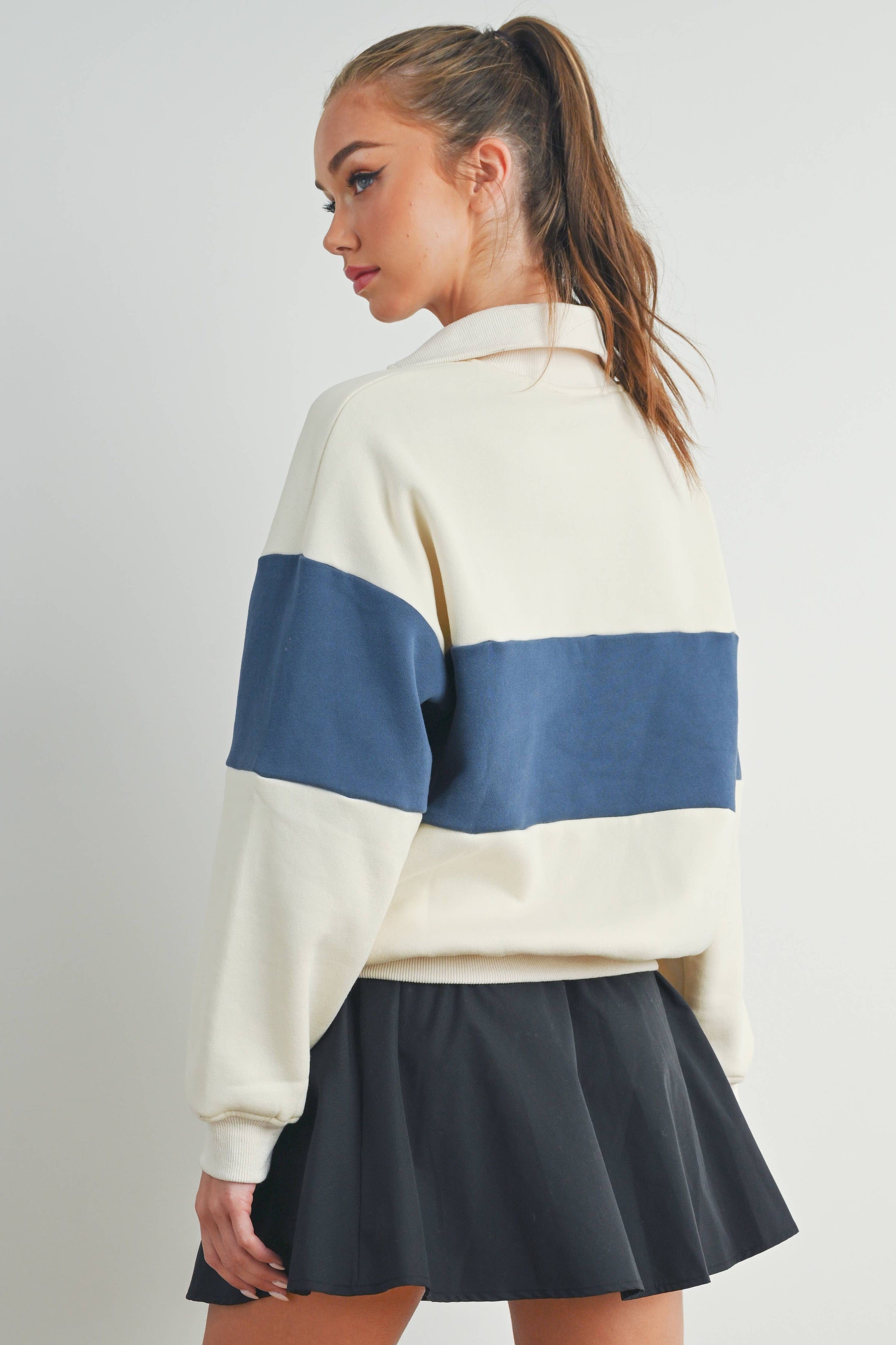 BUTTERMELON - COLOR BLOCKED LOS ANGELES EMBROIDERED SWEATSHIRTS - BMT7261: IVORY / OLIVE / S