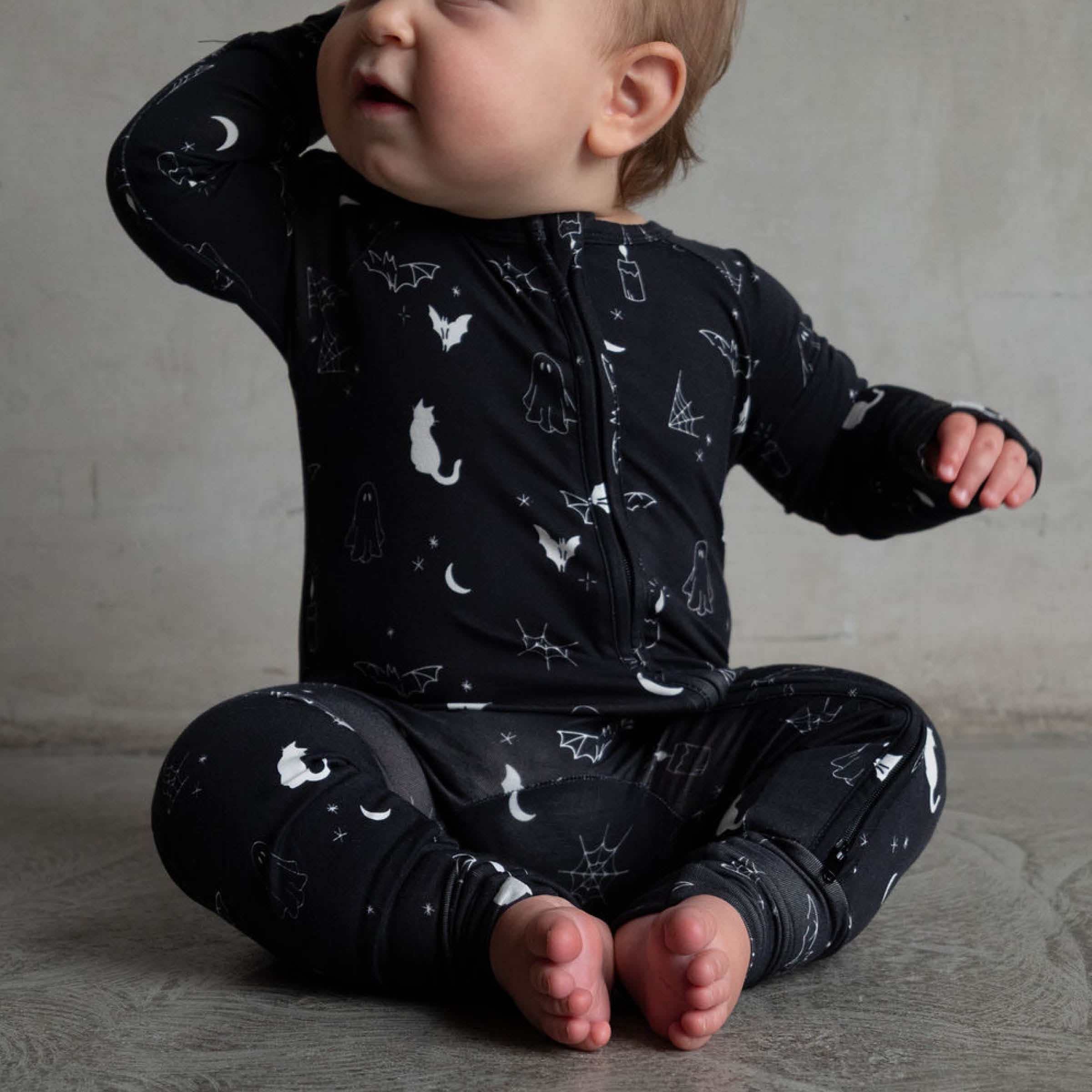 *PRE-ORDER 9/29* Spooky | Bamboo Zip Romper