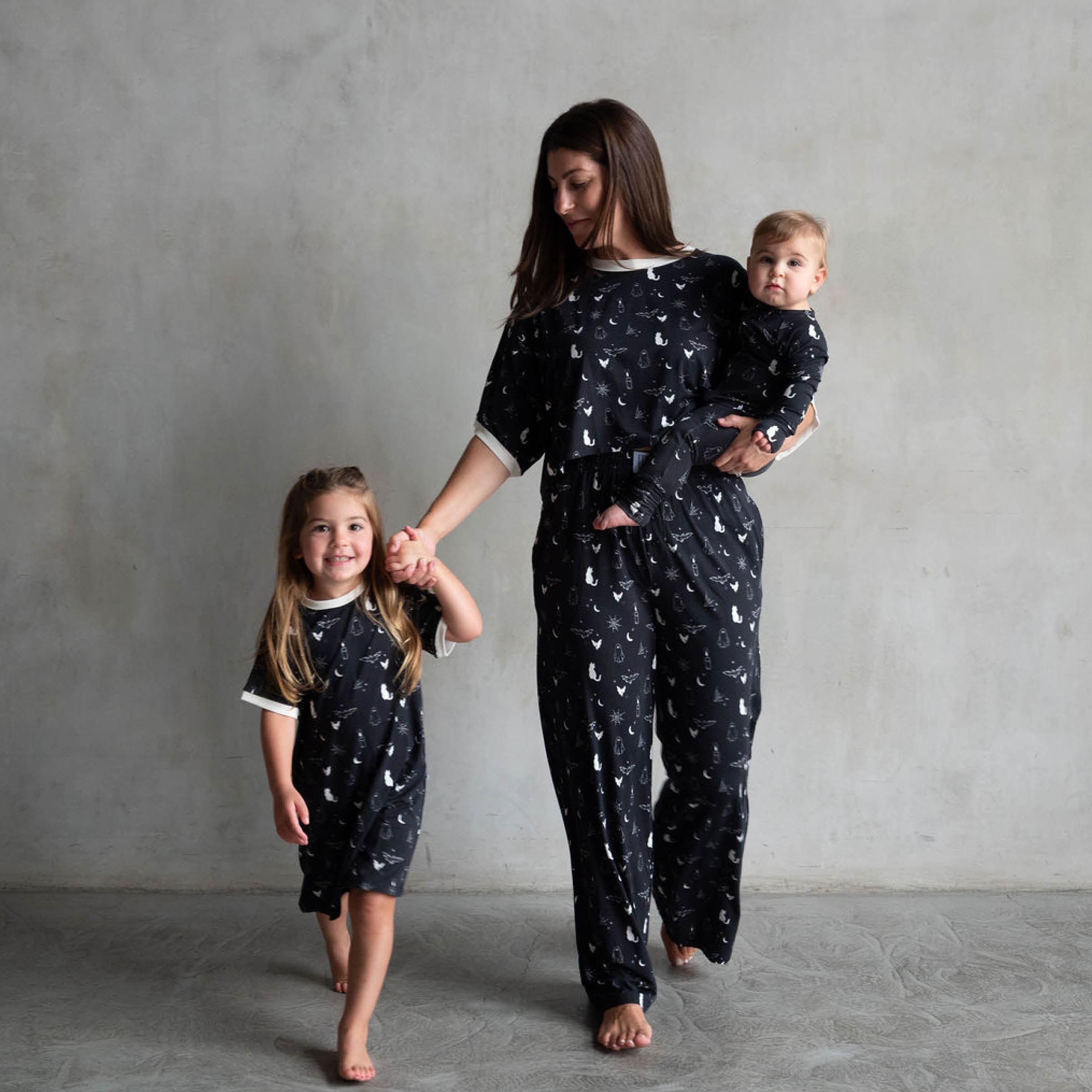 *PRE-ORDER 9/29* Spooky | Bamboo Zip Romper